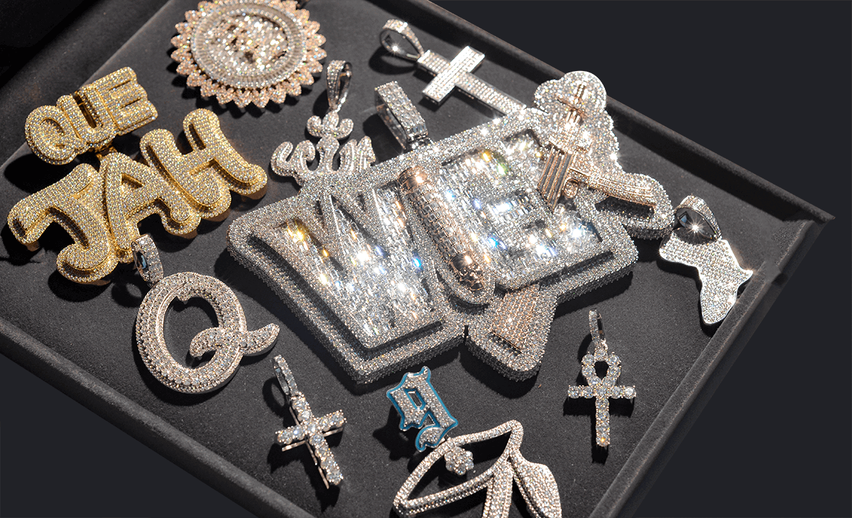 Bornreal Jewelry Locket