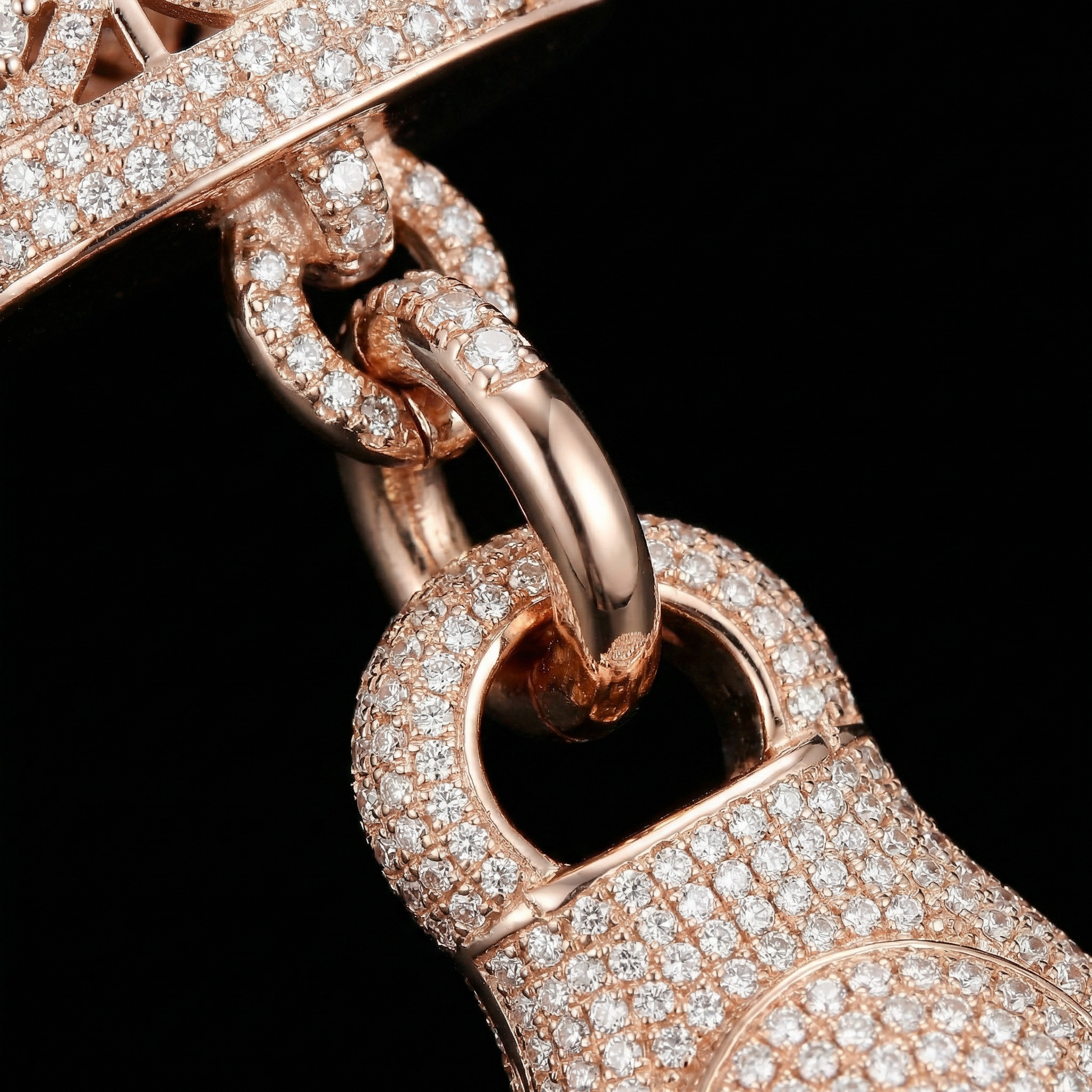 Imperial Grid Iced Lighter Case Pendant – 5x 18K Gold Plated