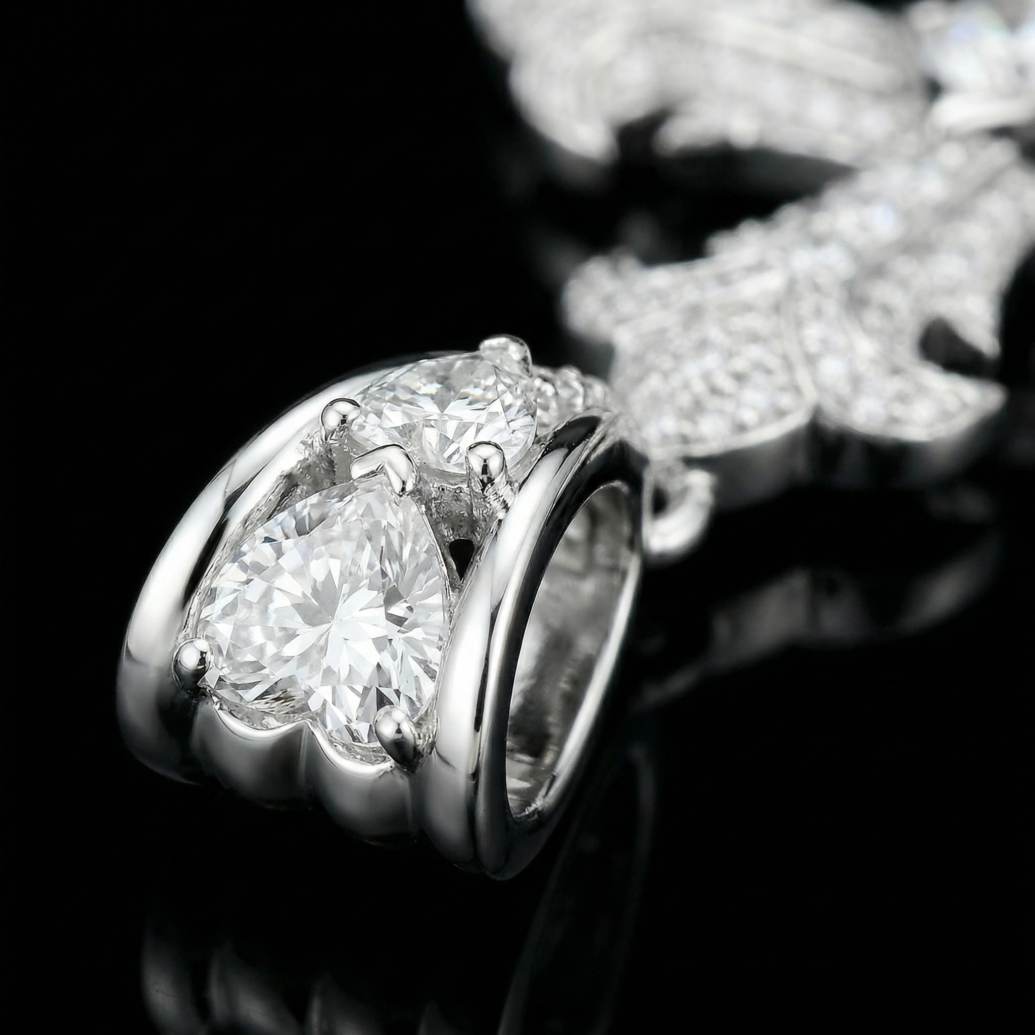 Royal Fleur Cross Pendant