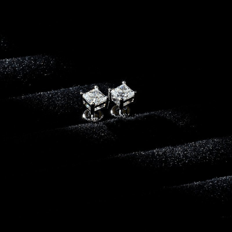 Princess Cut D Color VVS1 Moissanite Diamond Stud Earring For Gift (A Pair)