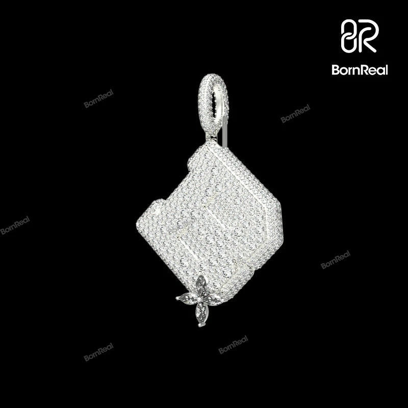 Colgante inicial personalizado de plata con letra R helada 