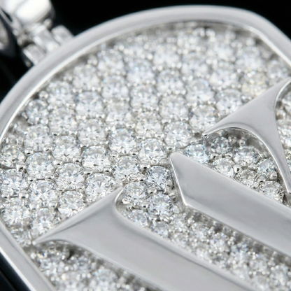 Colgante circular personalizado con corte baguette helado en piedra blanca y negra