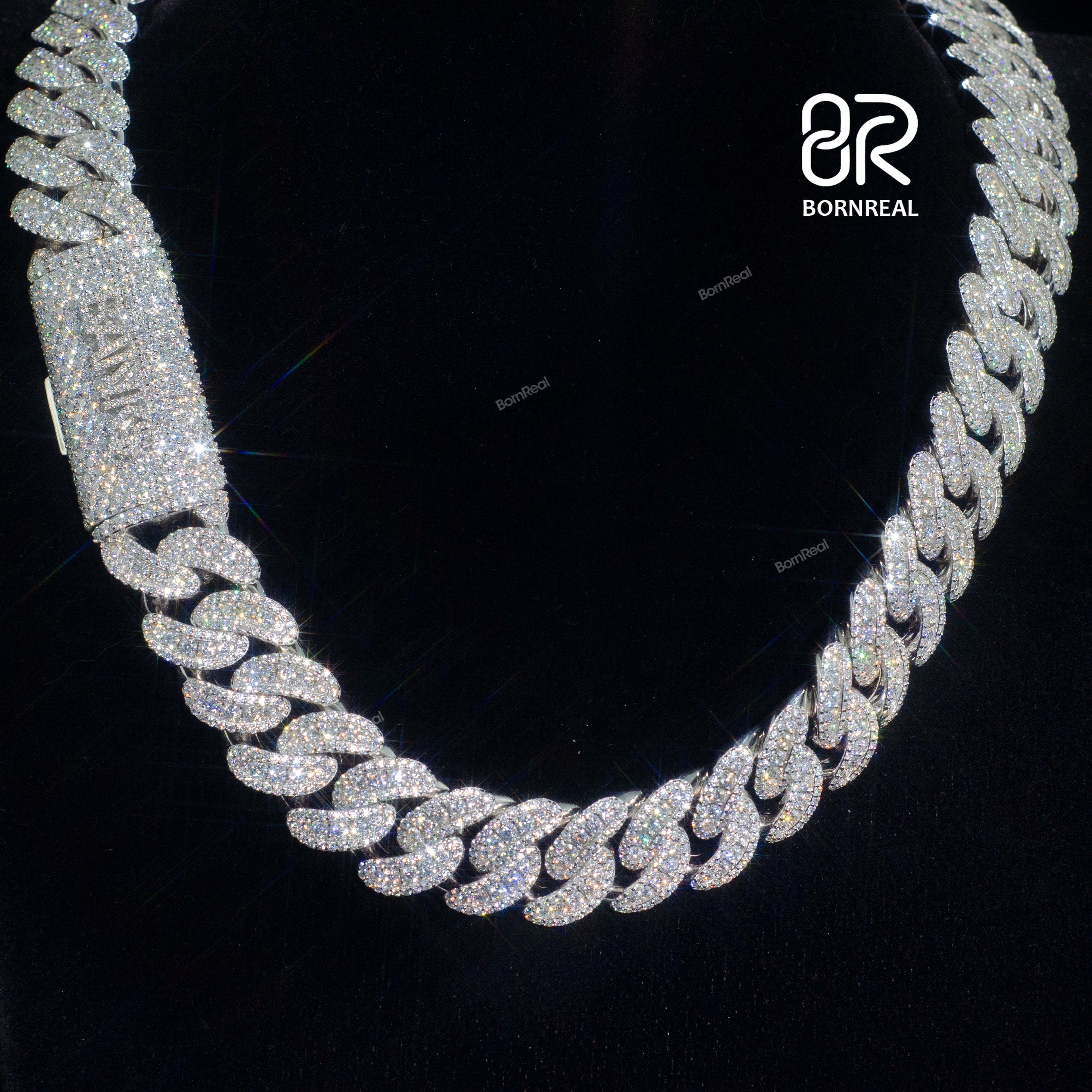 Collier et bracelet à maillons byzantins glacés de 18 mm