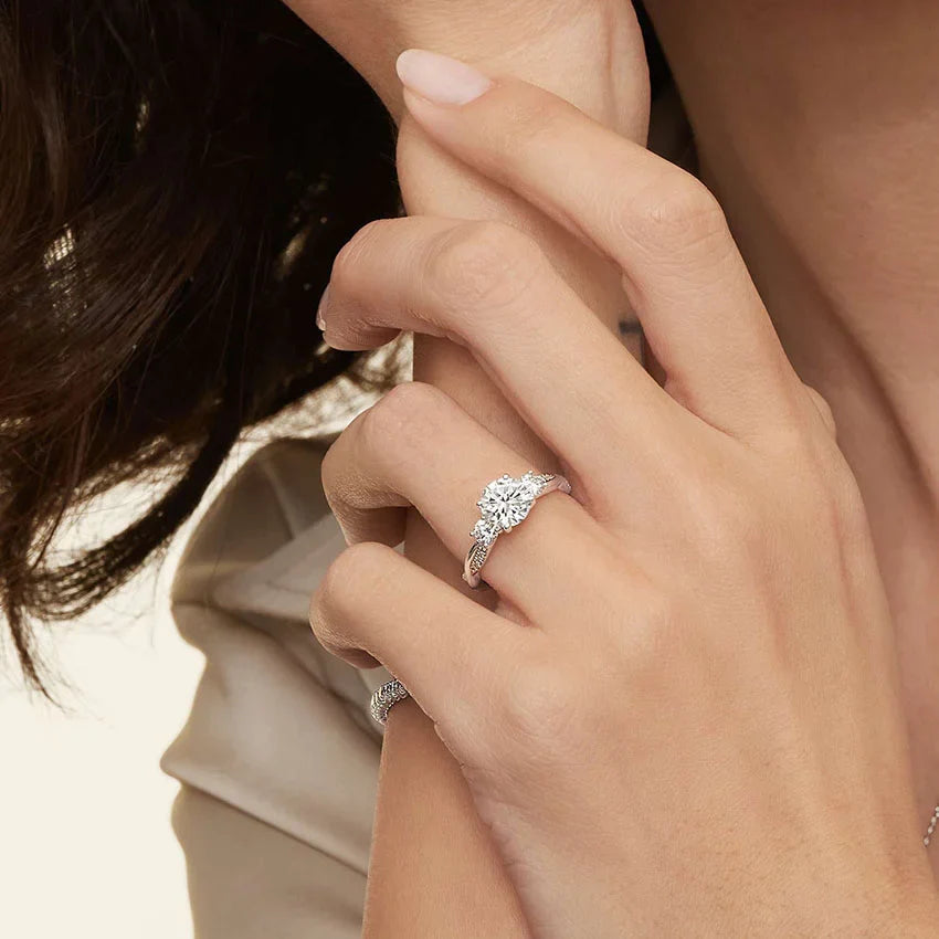 Lab-Grown Diamond Round Cut Twisted Vine Engagement Ring.