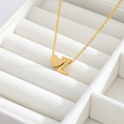 Colgante inicial personalizado de plata con letra R helada 