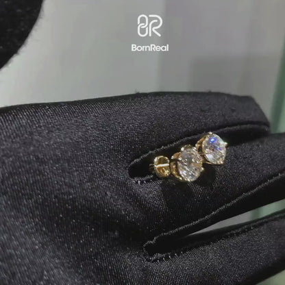 VVS Diamond Stud Earrings – Crown-Set (Pair)