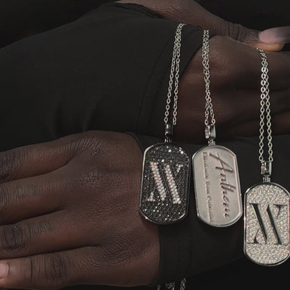 Colgante circular personalizado con corte baguette helado en piedra blanca y negra