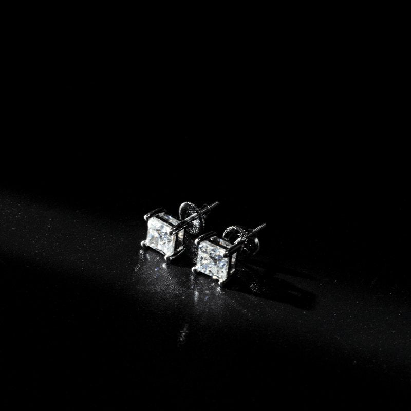 Princess Cut D Color VVS1 Moissanite Diamond Stud Earring For Gift (A Pair)