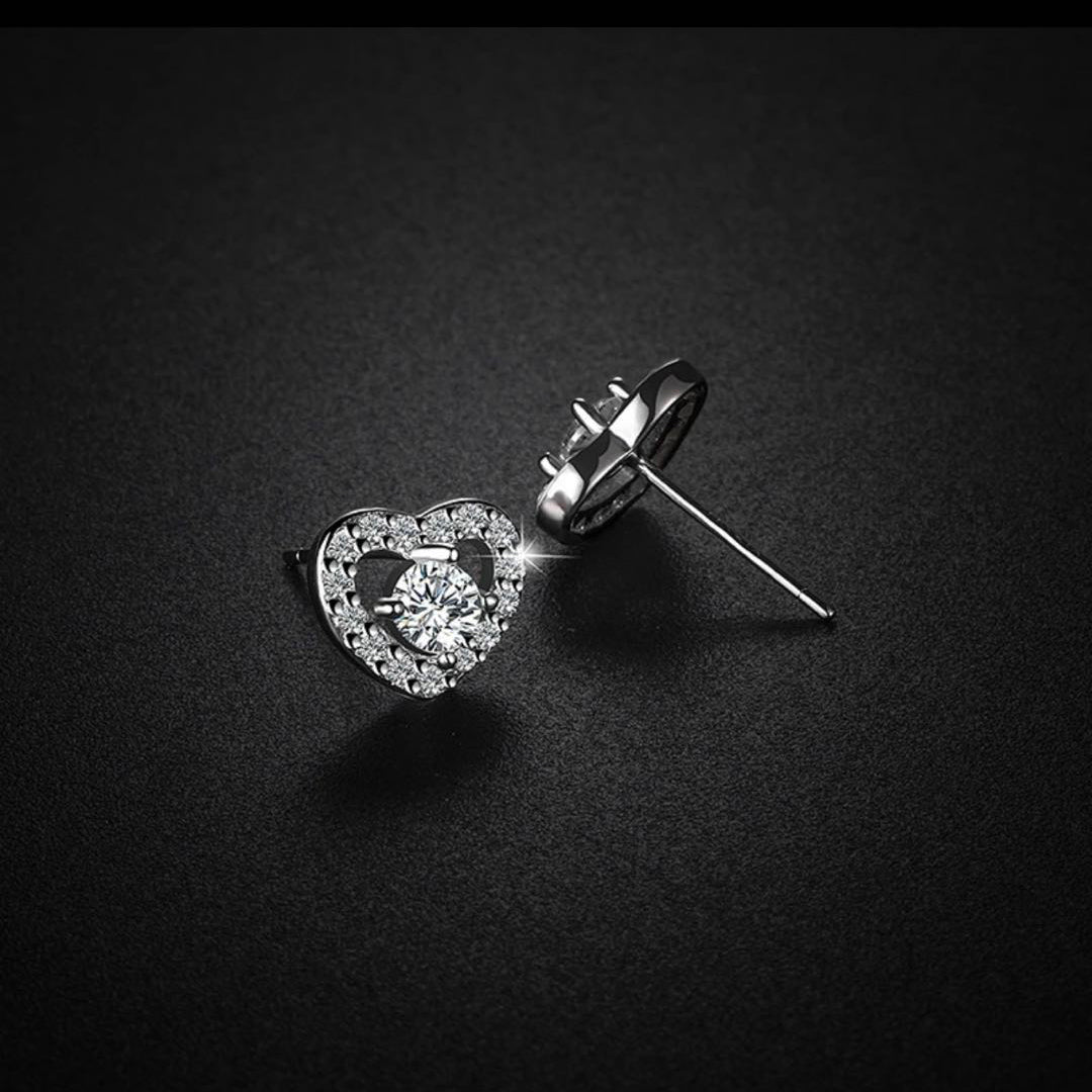 Moissanite Stud Earring Halo Heart Bornreal Jewelry - Bornreal Jewelry
